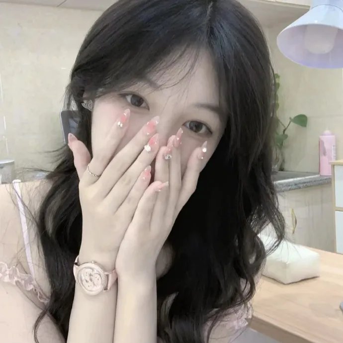 我爸给我找了三个男朋友