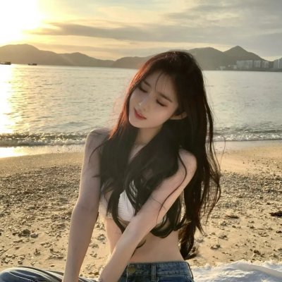 重生后，开局给校花一香蕉皮